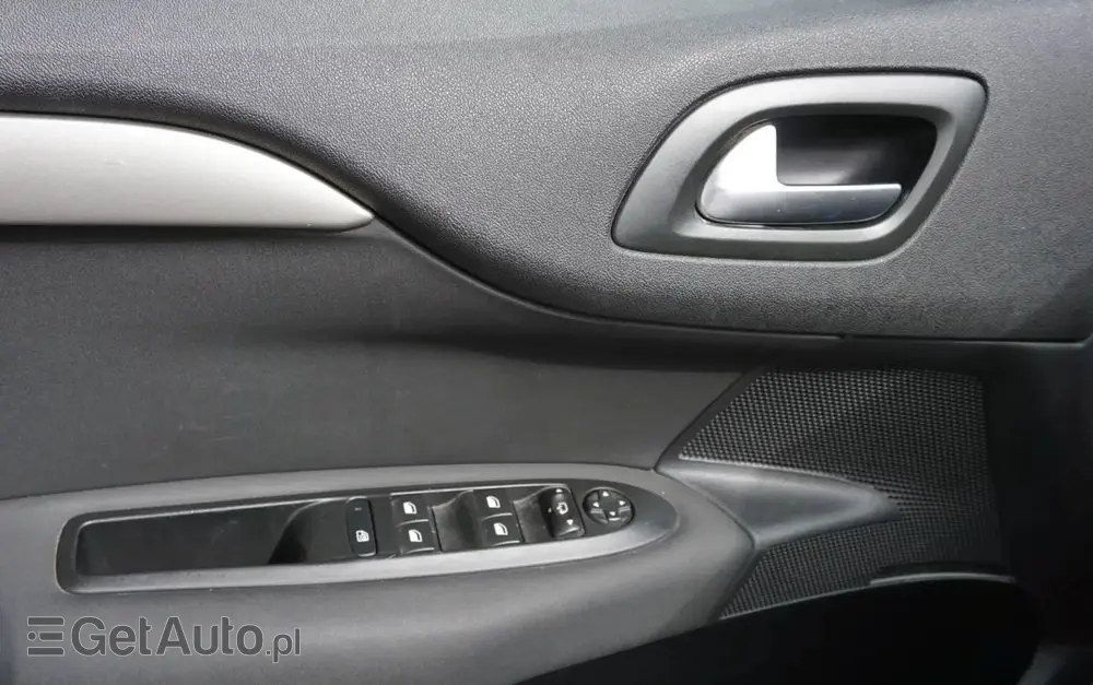 CITROËN C4 BlueHDi 100 Selection