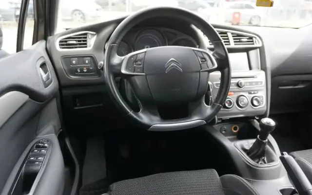 CITROËN C4 BlueHDi 100 Selection