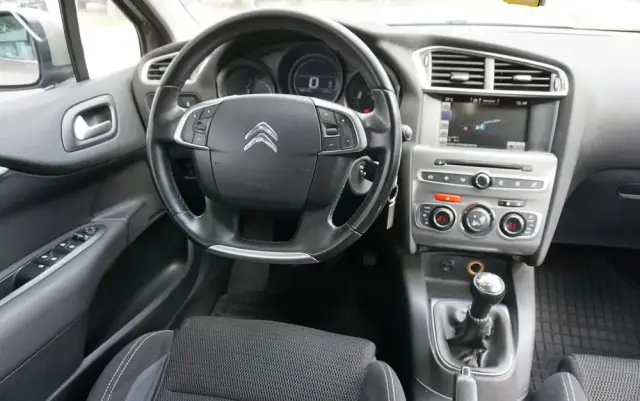 CITROËN C4 BlueHDi 100 Selection