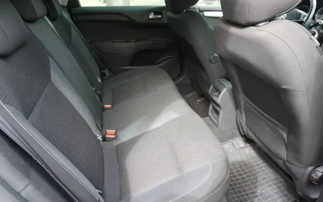 CITROËN C4 BlueHDi 100 Selection