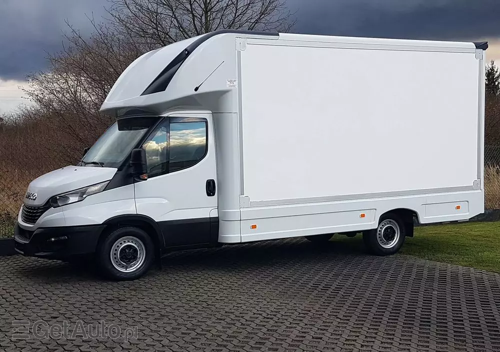 IVECO DAILY KONTENER NISKOPODŁOGOWY 4,43x2,23x2,42 SKLEP KAMPER KONIOWÓZ BAR KLIMA 