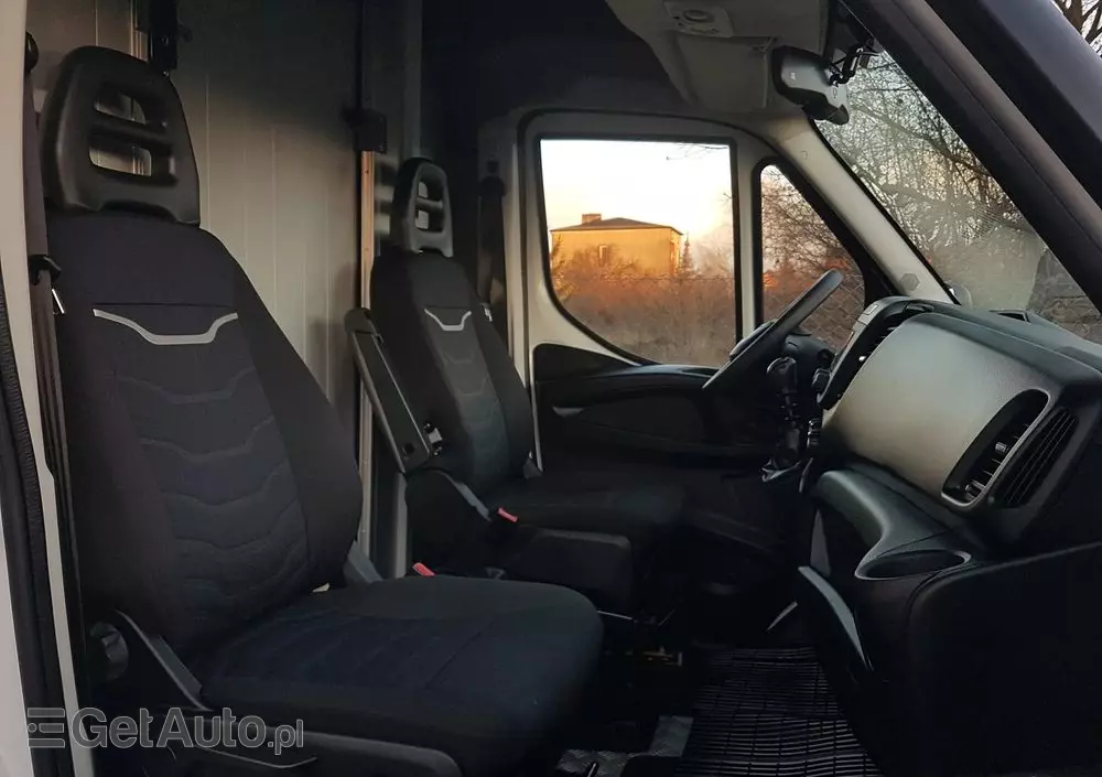 IVECO DAILY KONTENER NISKOPODŁOGOWY 4,43x2,23x2,42 SKLEP KAMPER KONIOWÓZ BAR KLIMA 