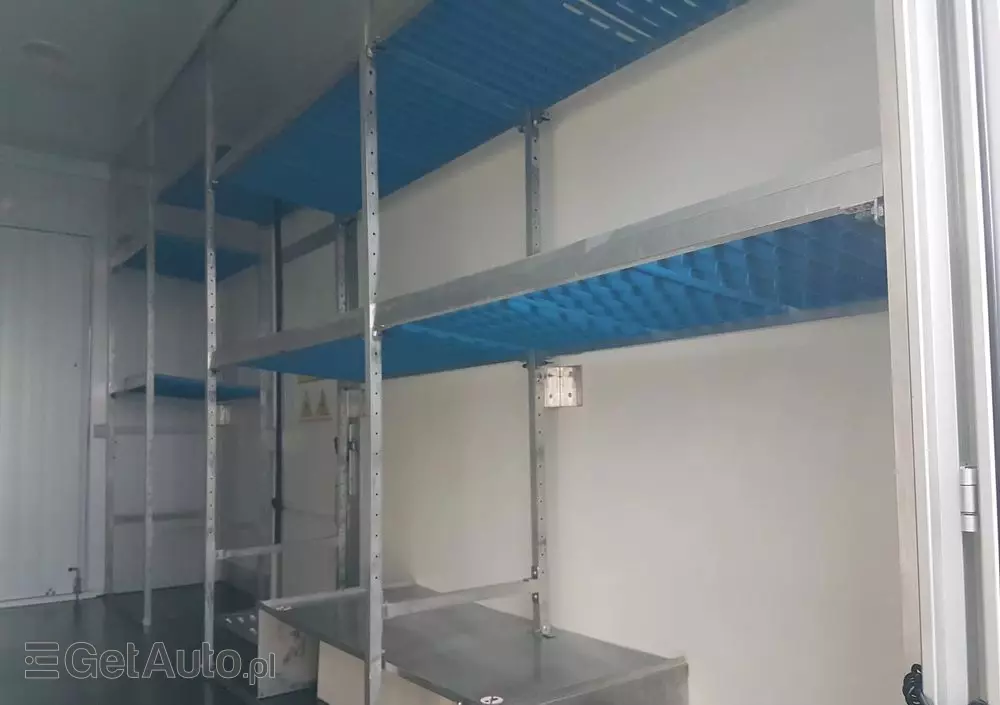 IVECO DAILY KONTENER NISKOPODŁOGOWY 4,43x2,23x2,42 SKLEP KAMPER KONIOWÓZ BAR KLIMA 