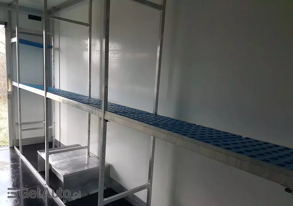 IVECO DAILY KONTENER NISKOPODŁOGOWY 4,43x2,23x2,42 SKLEP KAMPER KONIOWÓZ BAR KLIMA 