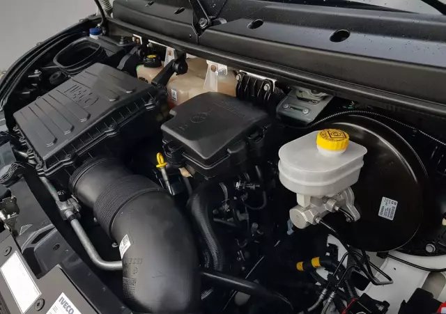 IVECO DAILY KONTENER NISKOPODŁOGOWY 4,43x2,23x2,42 SKLEP KAMPER KONIOWÓZ BAR KLIMA 