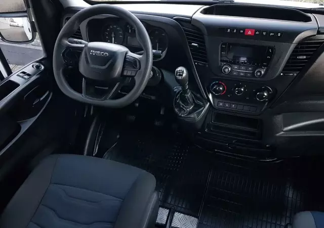 IVECO DAILY KONTENER NISKOPODŁOGOWY 4,43x2,23x2,42 SKLEP KAMPER KONIOWÓZ BAR KLIMA 