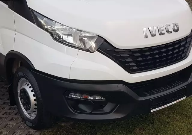 IVECO DAILY KONTENER NISKOPODŁOGOWY 4,43x2,23x2,42 SKLEP KAMPER KONIOWÓZ BAR KLIMA 