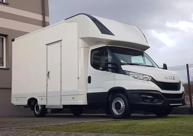 IVECO DAILY KONTENER NISKOPODŁOGOWY 4,43x2,23x2,42 SKLEP KAMPER KONIOWÓZ BAR KLIMA 