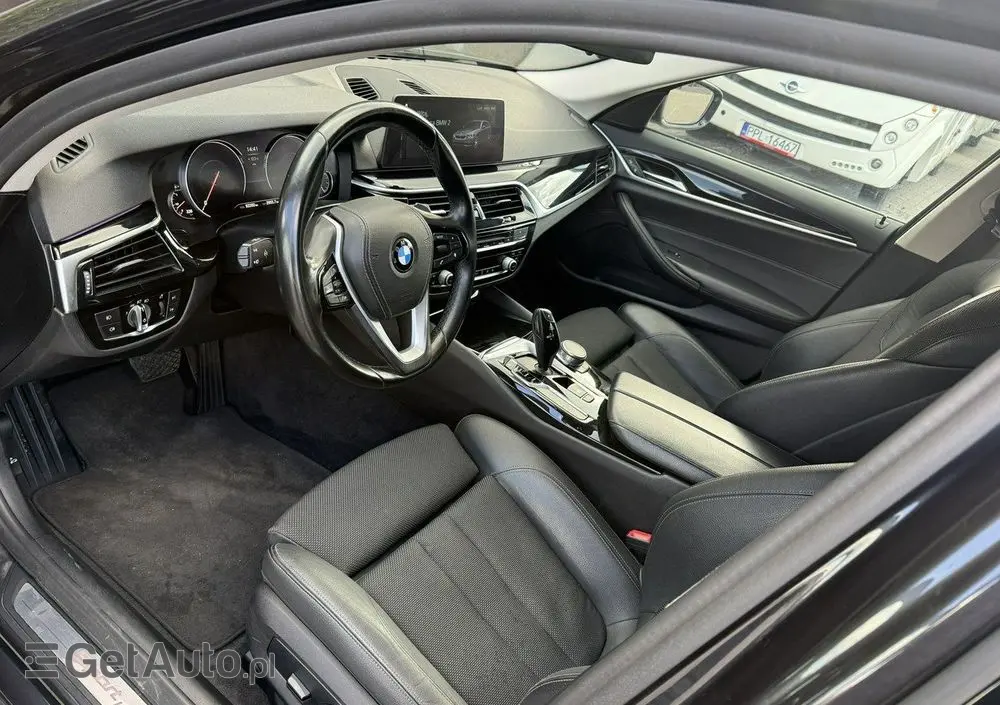 BMW Seria 5 520d Sport