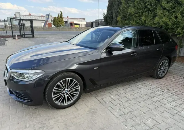 BMW Seria 5 520d Sport