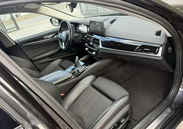 BMW Seria 5 520d Sport