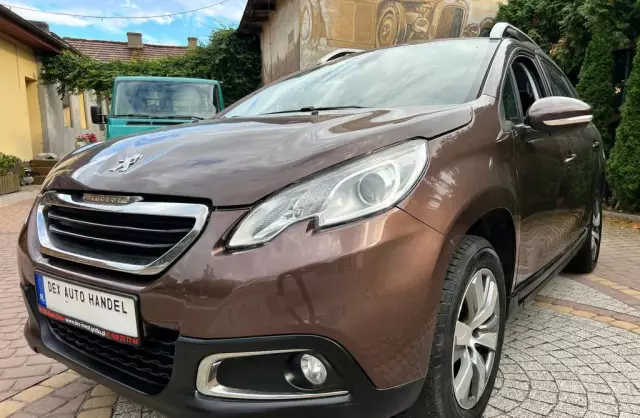 PEUGEOT 2008 