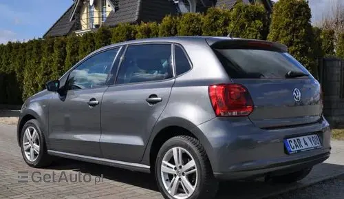 VOLKSWAGEN Polo 
