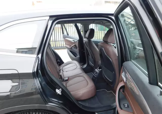 BMW X1 SDrive18i xLine