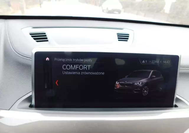 BMW X1 SDrive18i xLine