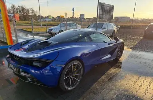 MCLAREN 720S 