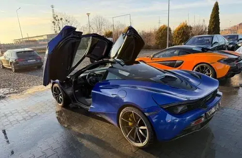 MCLAREN 720S 