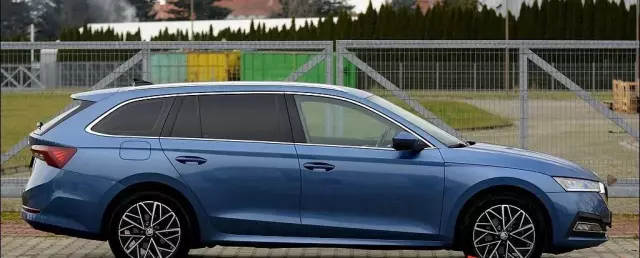 SKODA Octavia 
