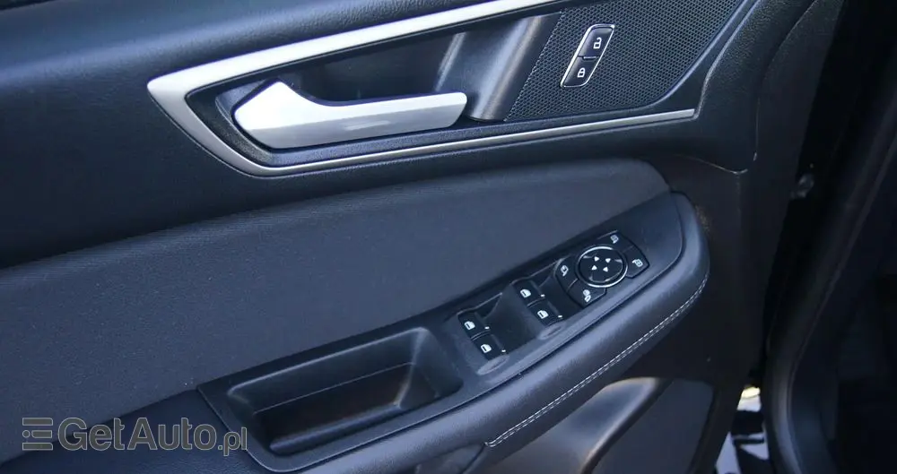 FORD S-Max 1.5 EcoBoost Titanium