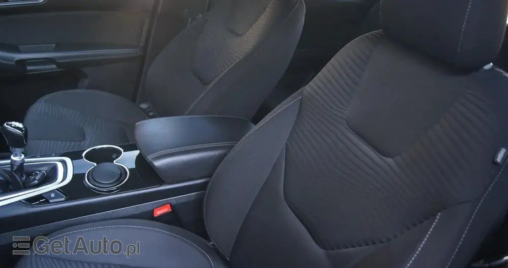 FORD S-Max 1.5 EcoBoost Titanium