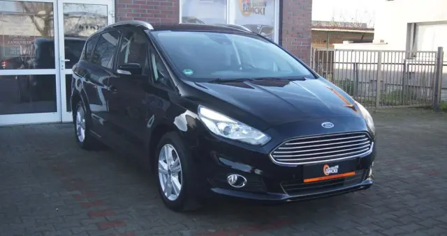 FORD S-Max 1.5 EcoBoost Titanium