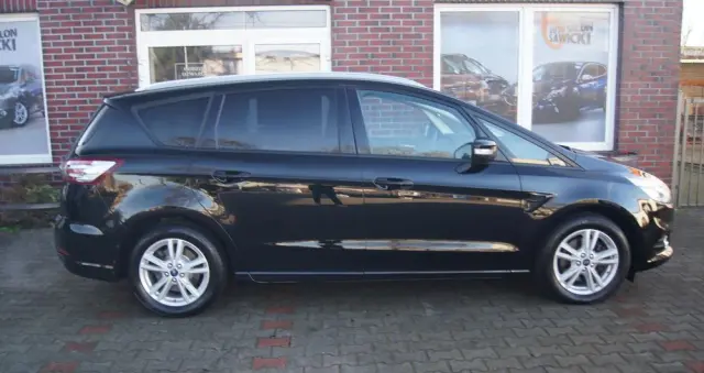 FORD S-Max 1.5 EcoBoost Titanium
