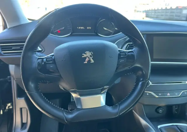 PEUGEOT 308 125 THP Active