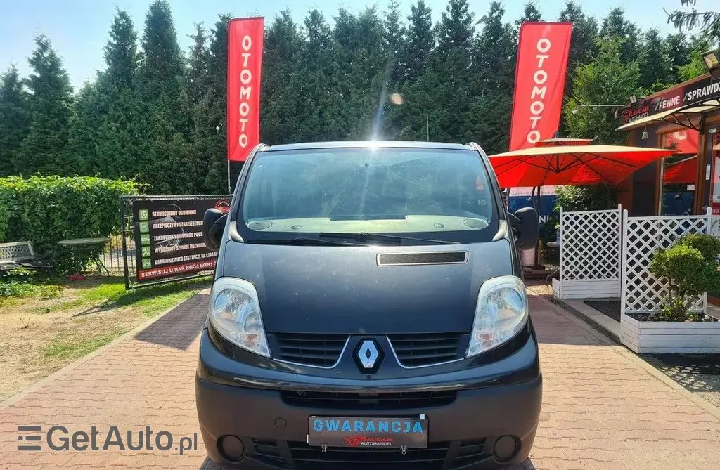 RENAULT Trafic 