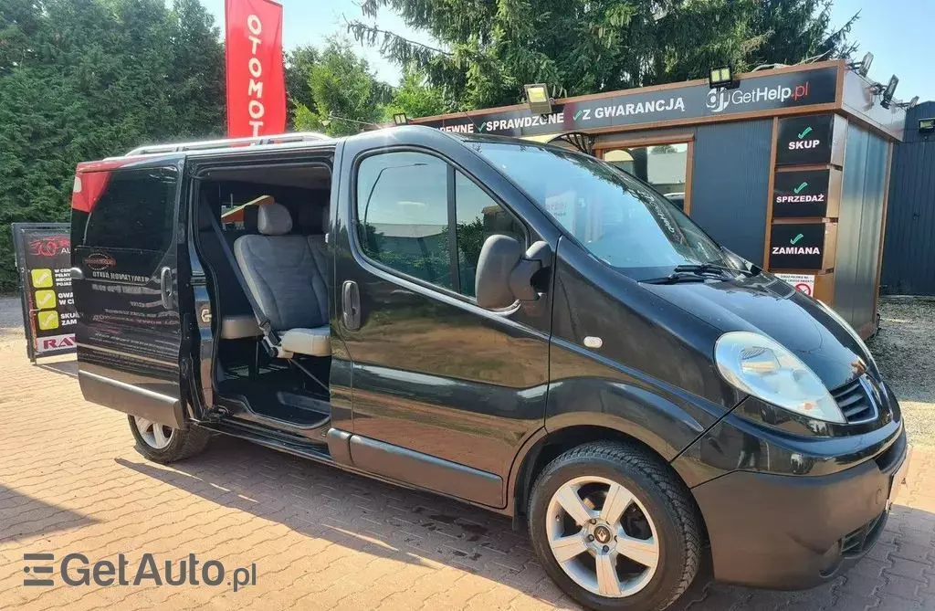 RENAULT Trafic 