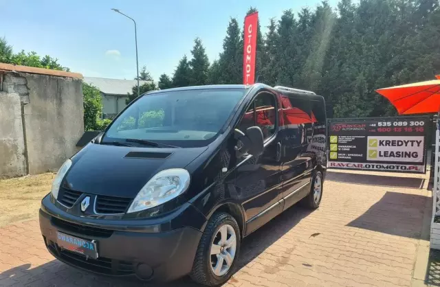 RENAULT Trafic 