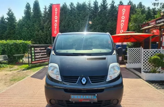 RENAULT Trafic 