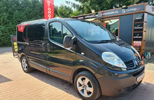 RENAULT Trafic 