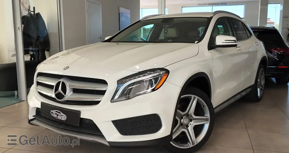 MERCEDES-BENZ GLA 250 4-Matic
