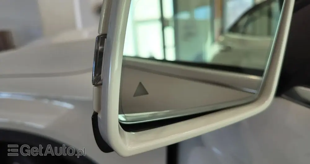 MERCEDES-BENZ GLA 250 4-Matic