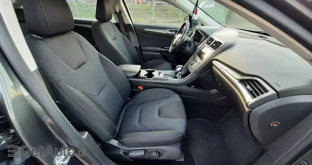 FORD Mondeo 2.0 TDCi Bi-Turbo Titanium PowerShift