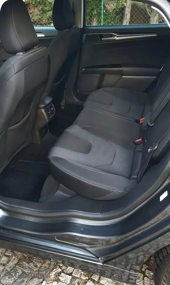 FORD Mondeo 2.0 TDCi Bi-Turbo Titanium PowerShift