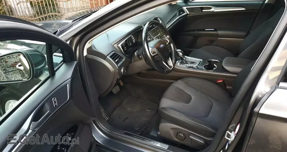 FORD Mondeo 2.0 TDCi Bi-Turbo Titanium PowerShift