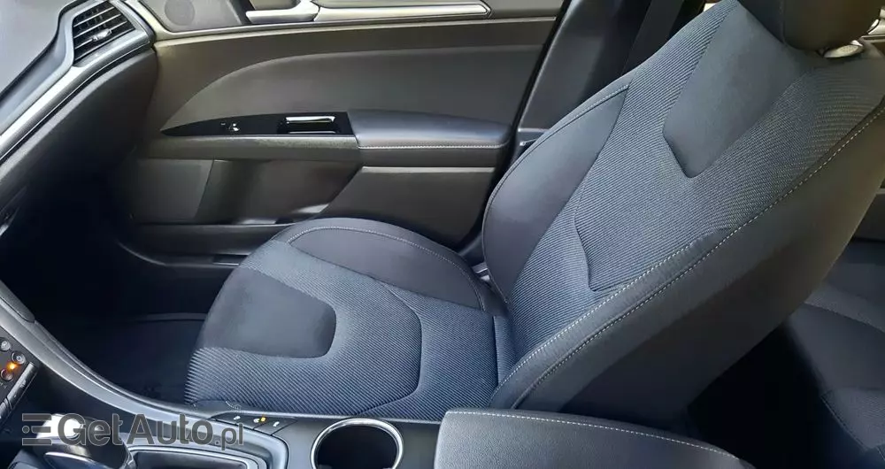 FORD Mondeo 2.0 TDCi Bi-Turbo Titanium PowerShift