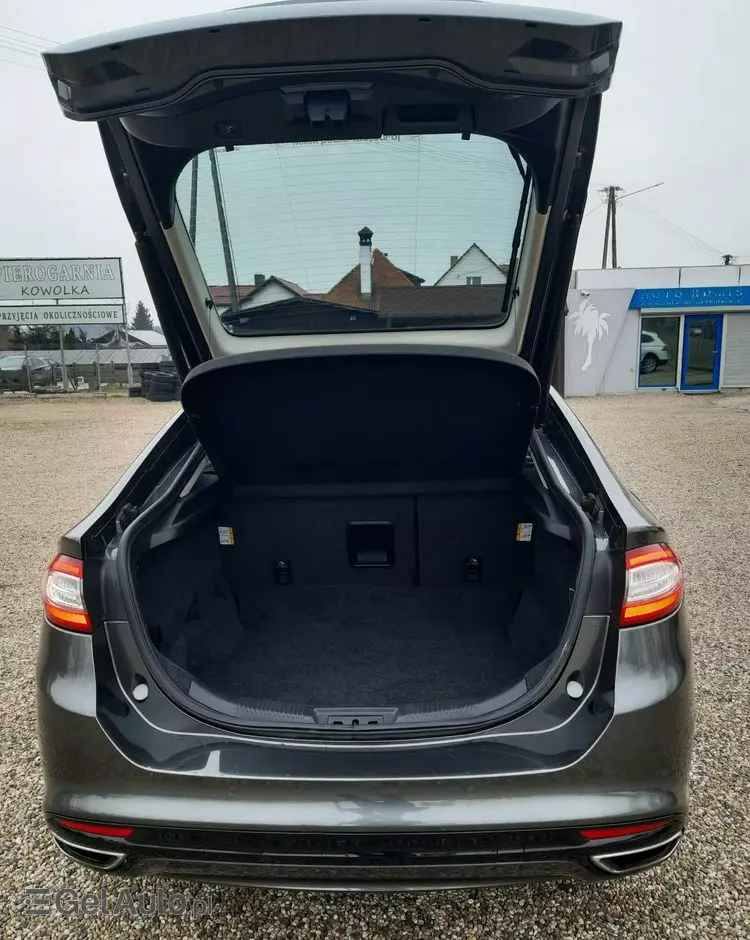 FORD Mondeo 2.0 TDCi Bi-Turbo Titanium PowerShift