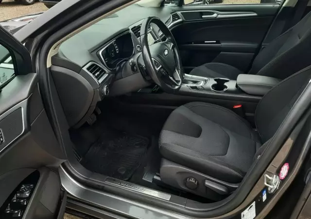 FORD Mondeo 2.0 TDCi Bi-Turbo Titanium PowerShift