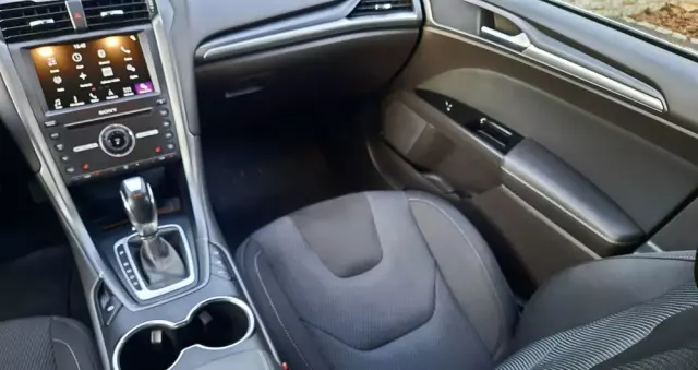 FORD Mondeo 2.0 TDCi Bi-Turbo Titanium PowerShift