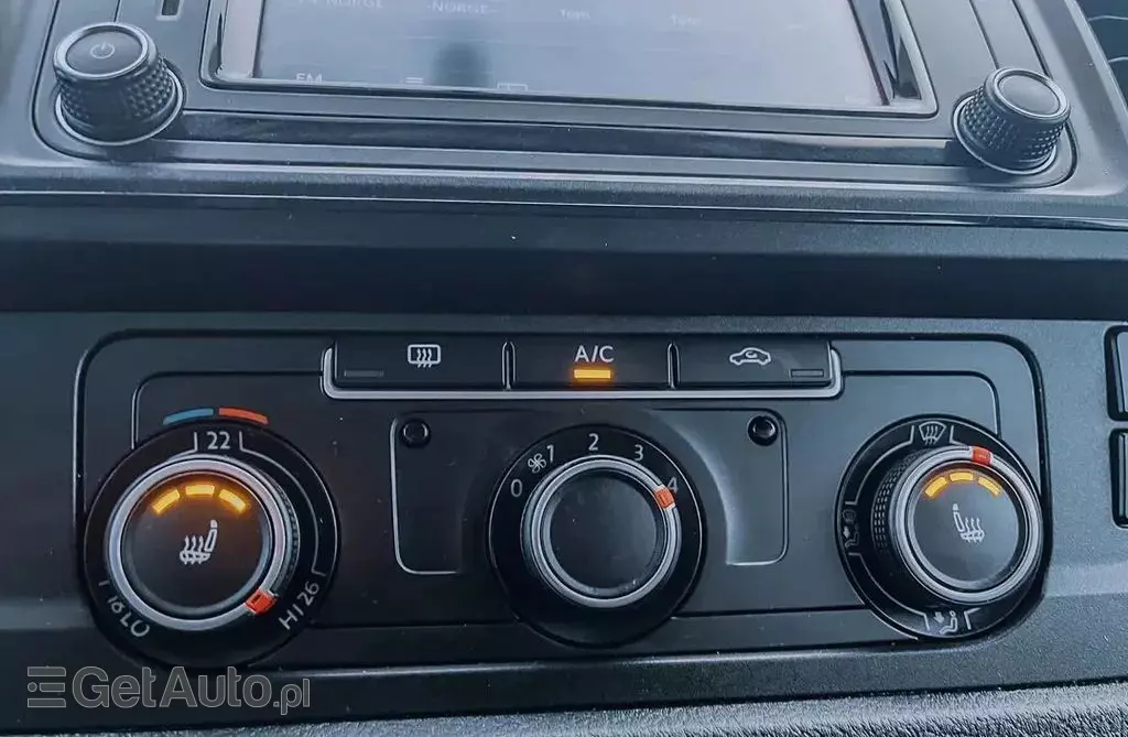 VOLKSWAGEN TRANSPORTER 