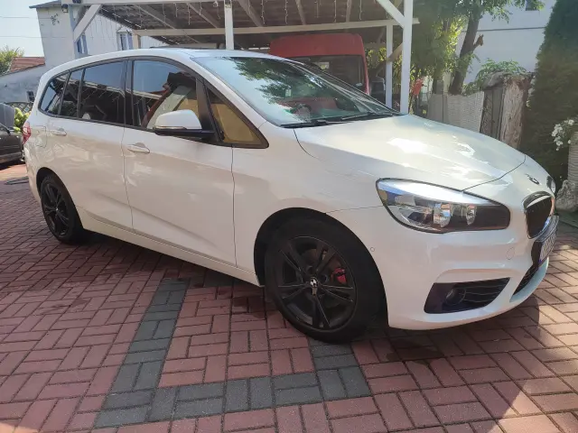 BMW Seria 2 218