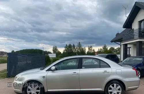 TOYOTA Avensis 