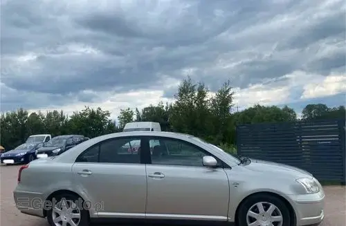 TOYOTA Avensis 
