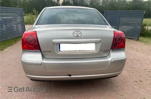 TOYOTA Avensis 