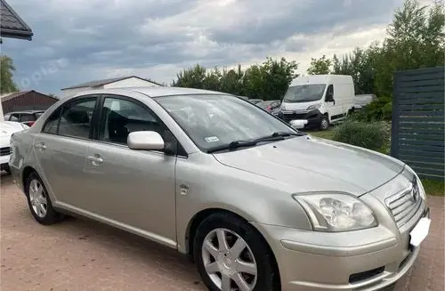TOYOTA Avensis 