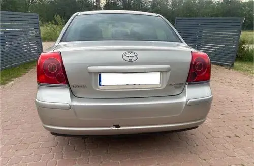 TOYOTA Avensis 