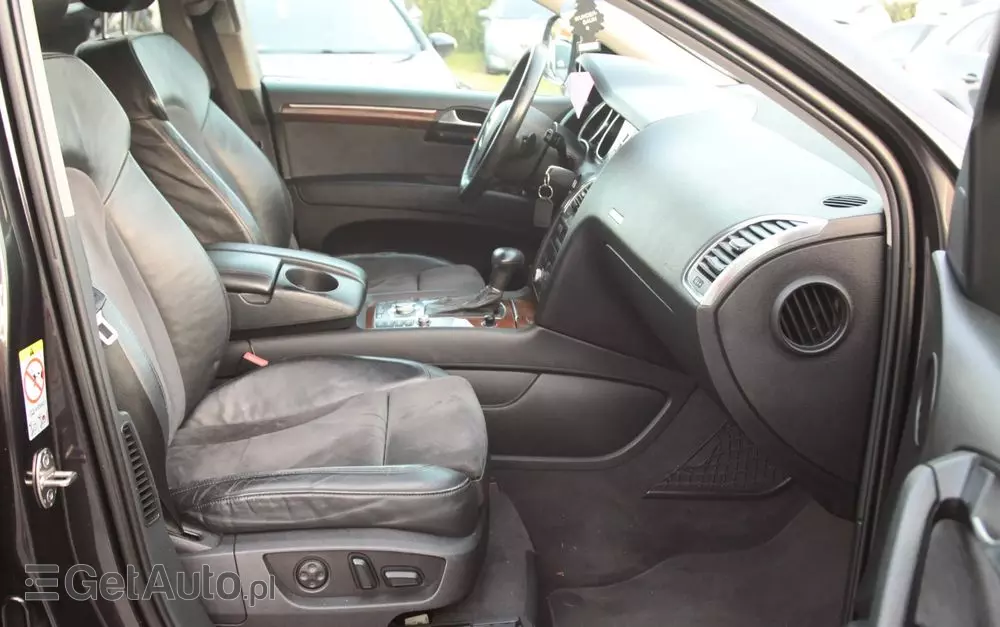 AUDI Q7 3.0 TDI Quattro Tiptronic