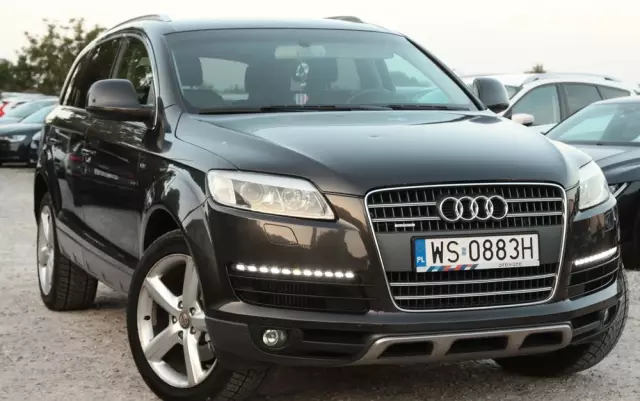 AUDI Q7 3.0 TDI Quattro Tiptronic